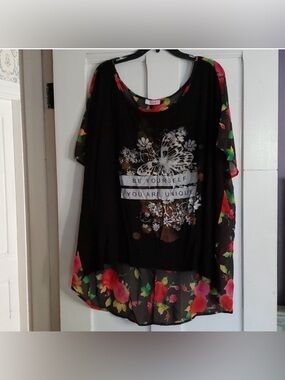 Floral High Low Black Floral Tee 4X